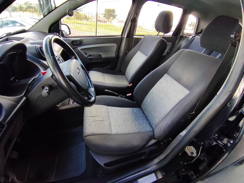 FORD Fiesta Hatch - Foto
