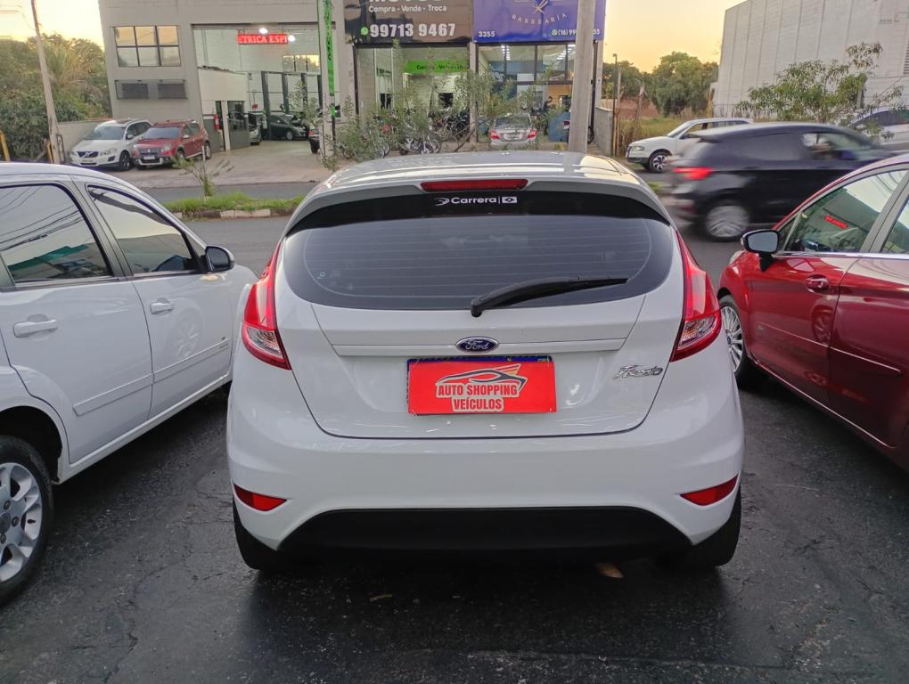 FORD Fiesta Hatch - Foto