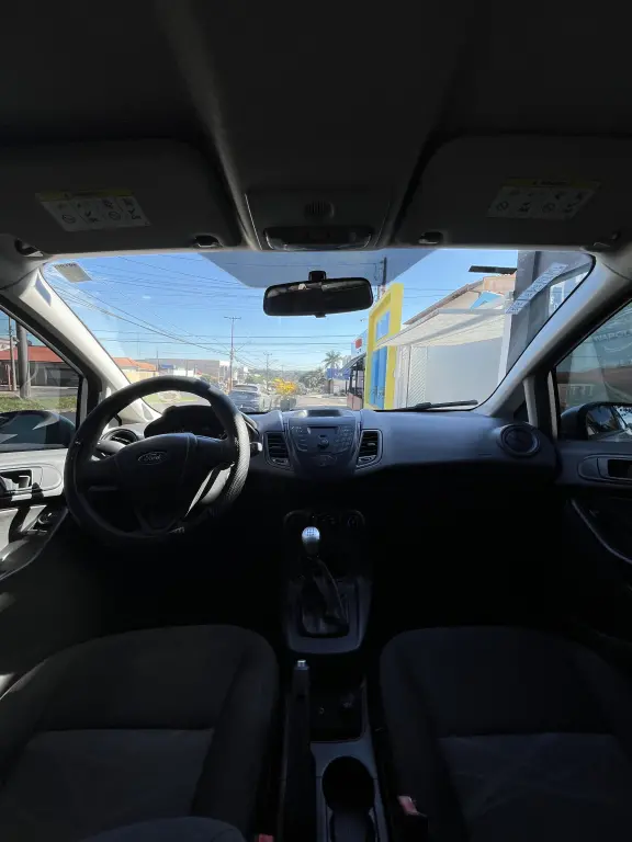 FORD Fiesta Hatch - Foto