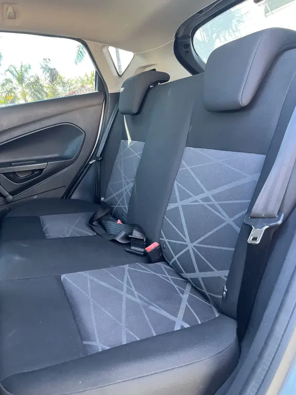 FORD Fiesta Hatch - Foto