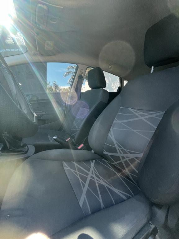 FORD Fiesta Hatch - Foto