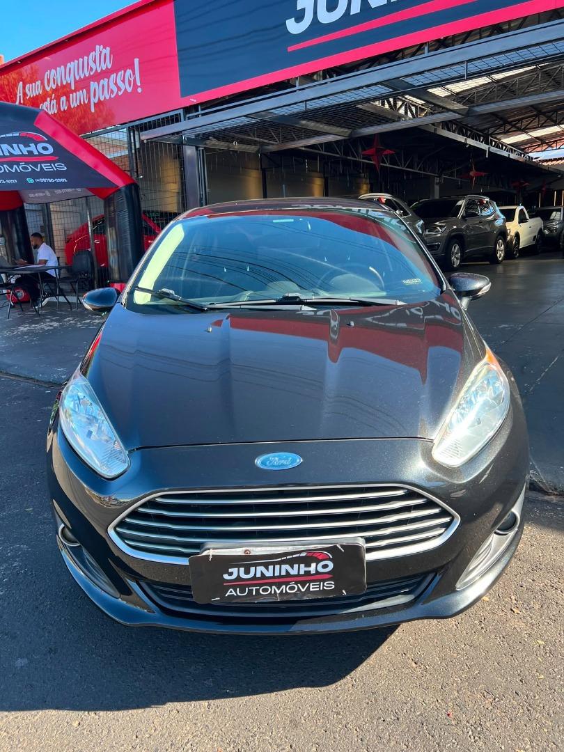 FORD Fiesta Hatch - Foto