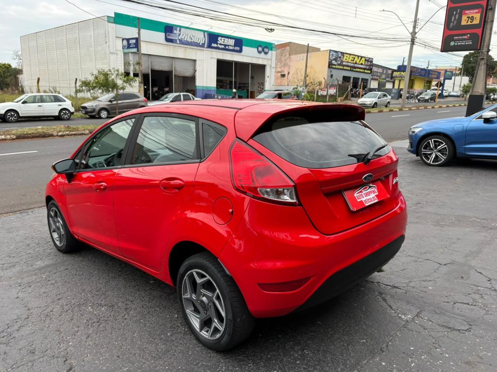 FORD Fiesta Hatch - Foto