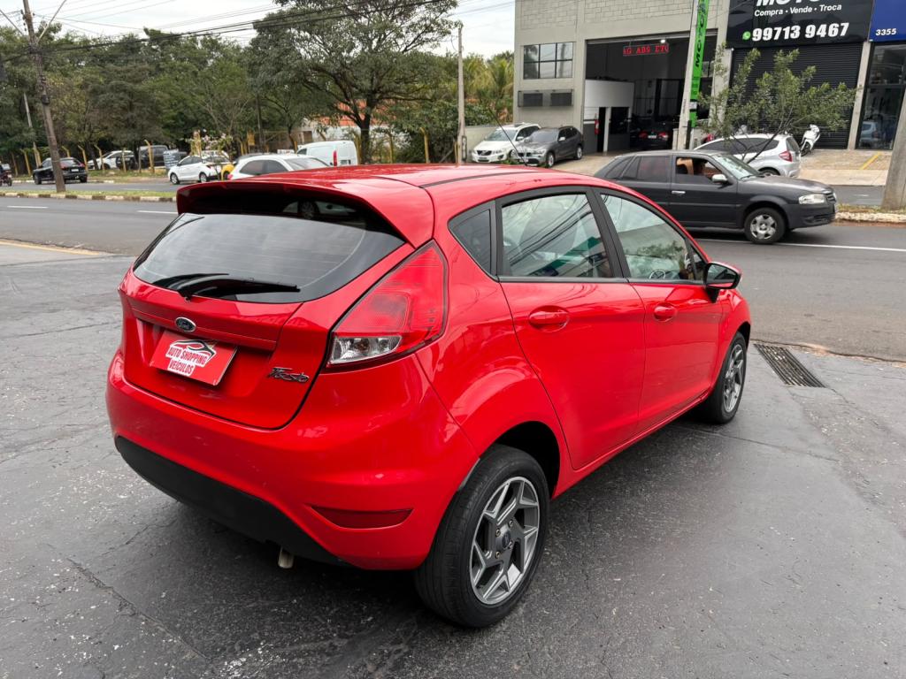 FORD Fiesta Hatch - Foto