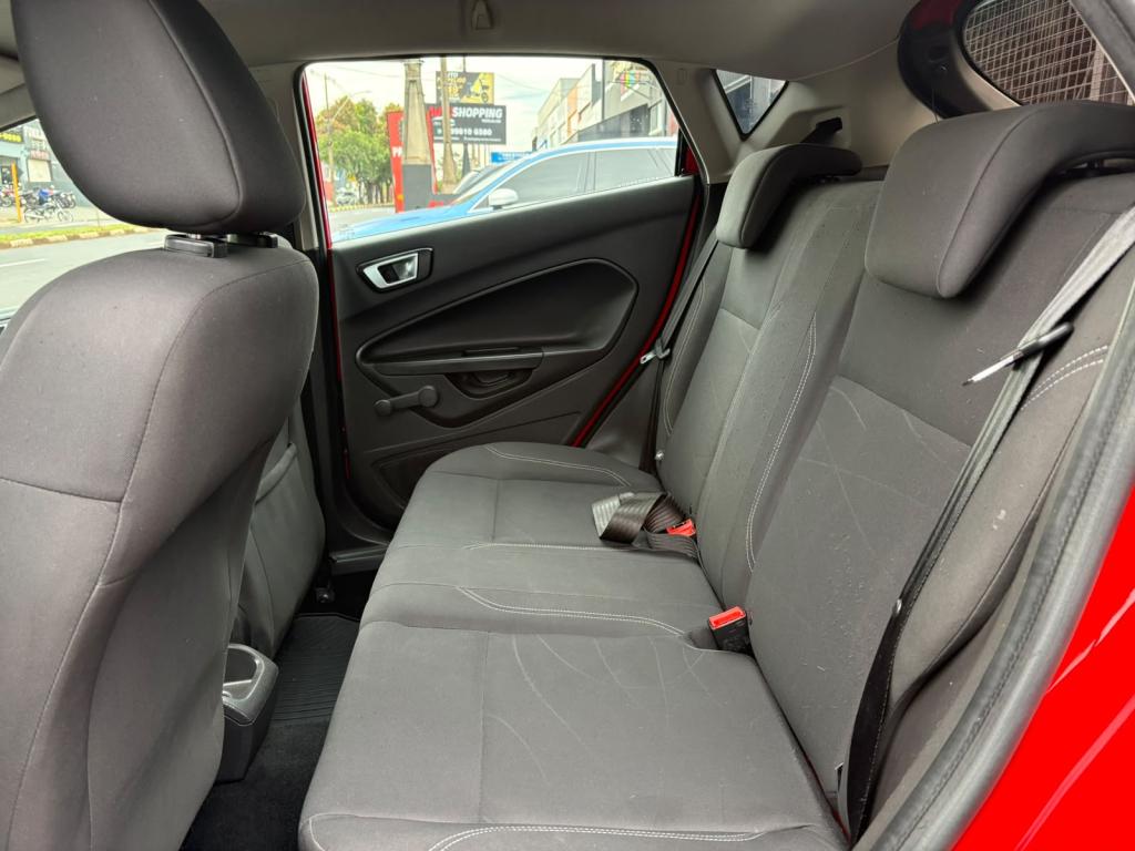 FORD Fiesta Hatch - Foto