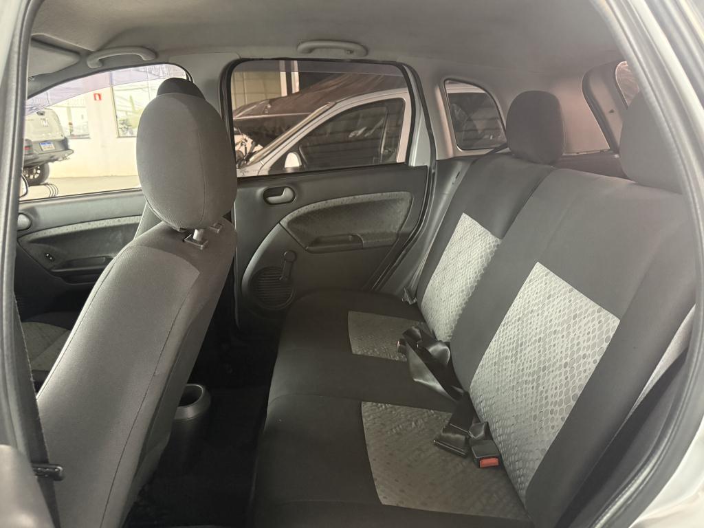 FORD Fiesta Hatch - Foto