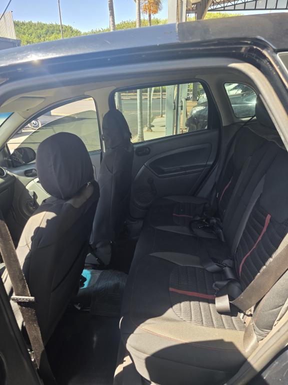 FORD Fiesta Hatch - Foto