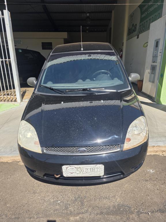 FORD Fiesta Hatch - Foto