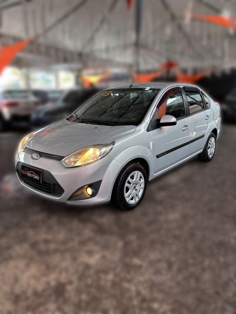 FORD Fiesta Sedan
