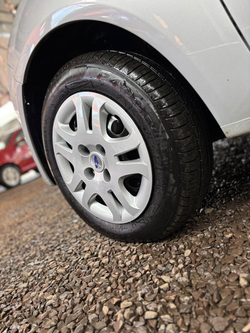 FORD Fiesta Sedan - Foto