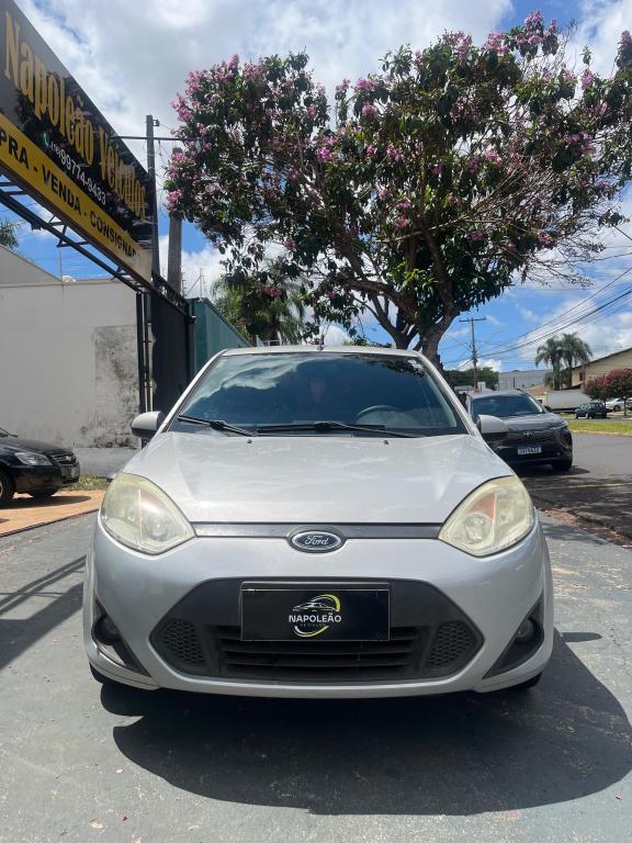 FORD Fiesta Sedan - Foto