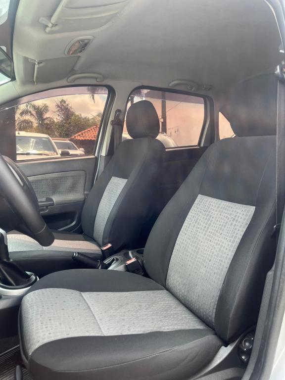 FORD Fiesta Sedan - Foto