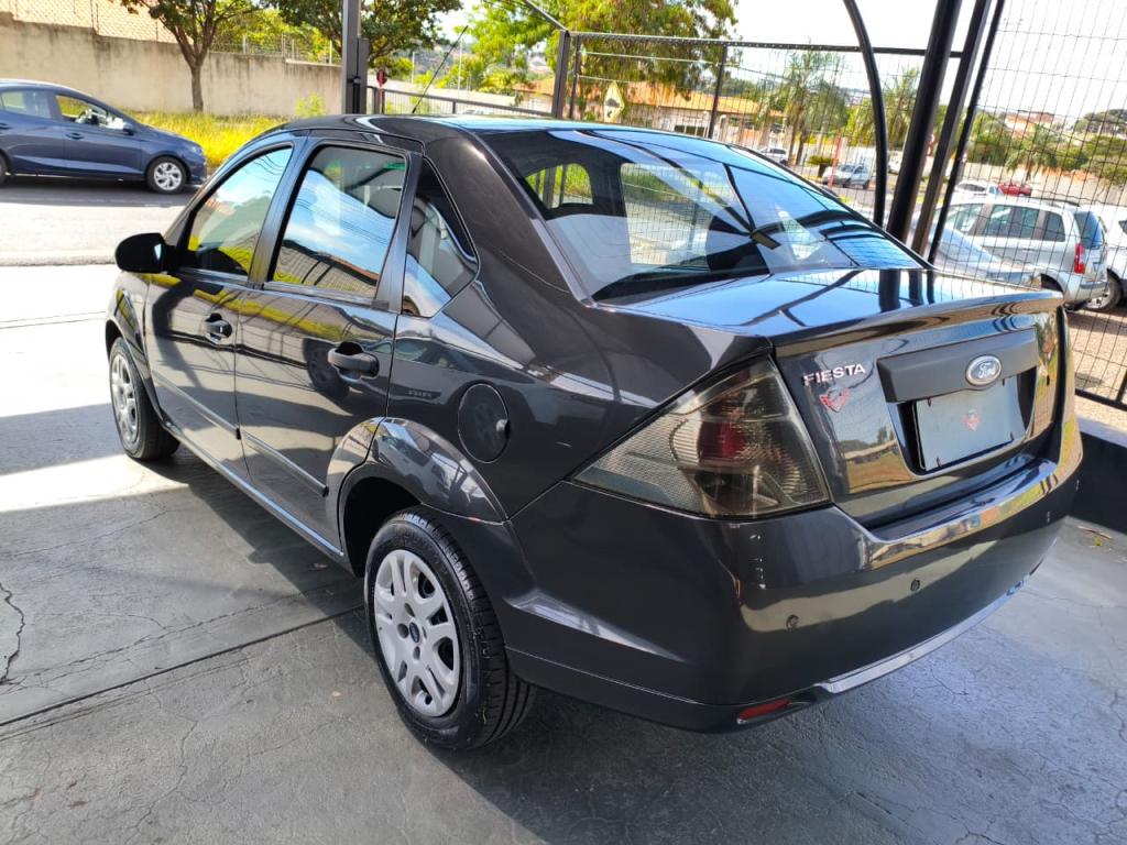 FORD Fiesta Sedan - Foto