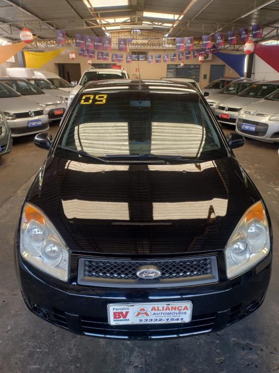 FORD Fiesta Sedan
