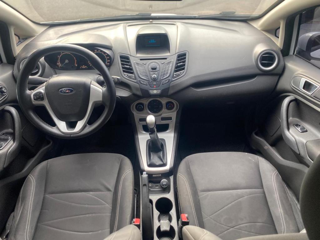 FORD Fiesta Sedan - Foto