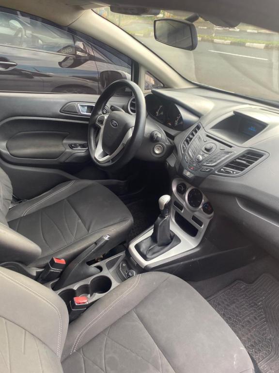 FORD Fiesta Sedan - Foto
