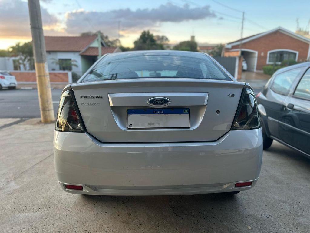 FORD Fiesta Sedan - Foto