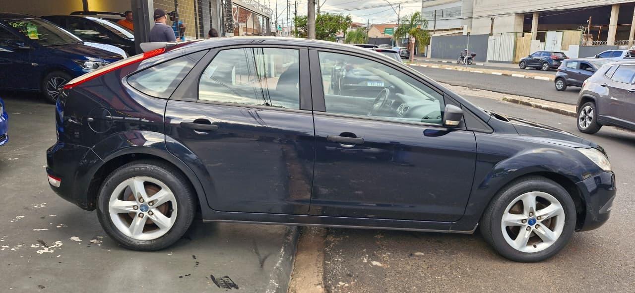 FORD Focus Hatch - Foto