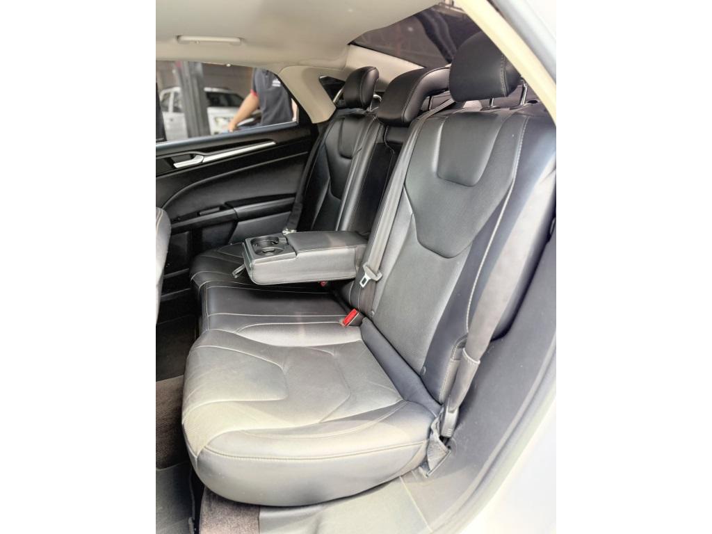 FORD Fusion - Foto