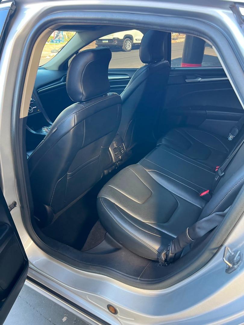 FORD Fusion - Foto