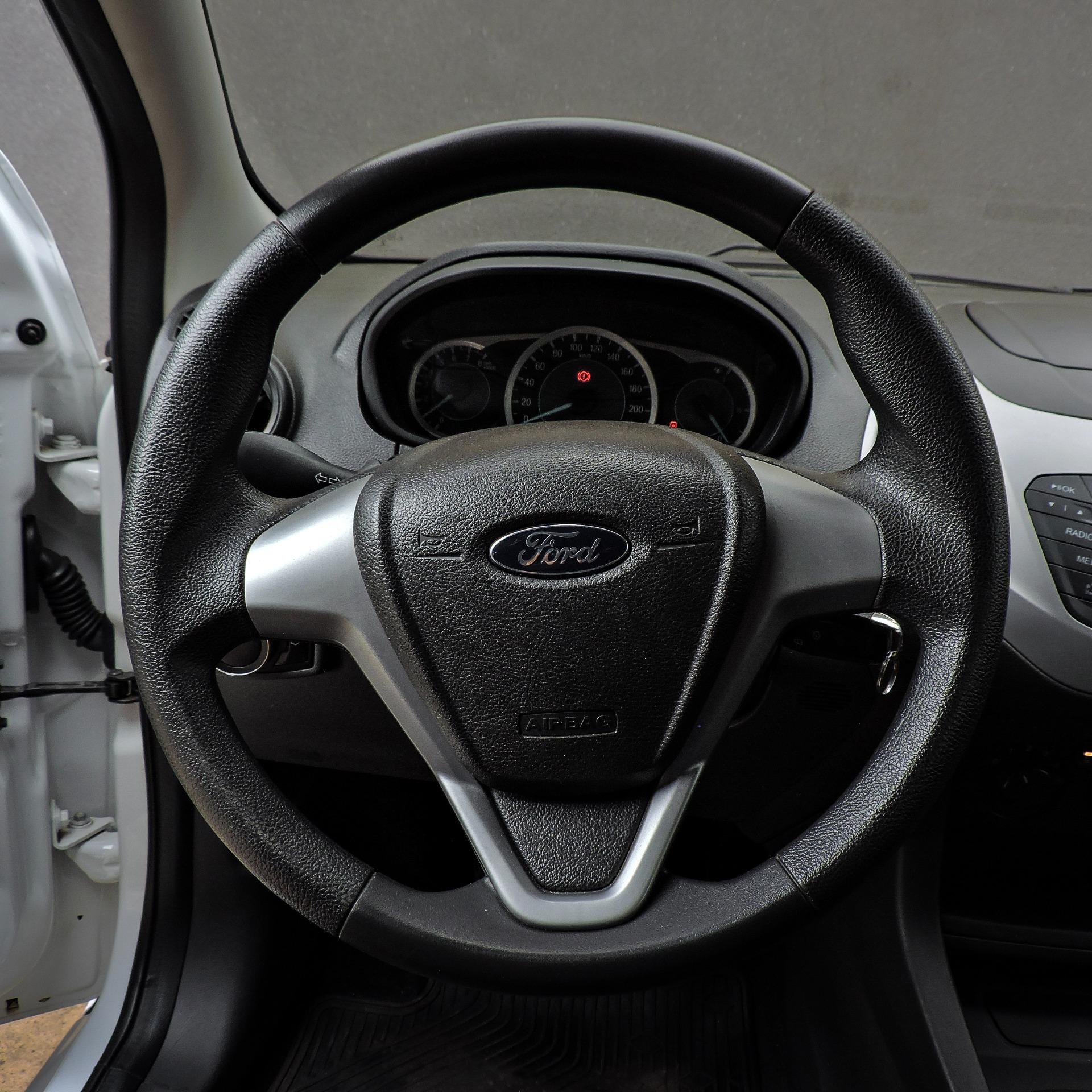 FORD Ka + Sedan - Foto