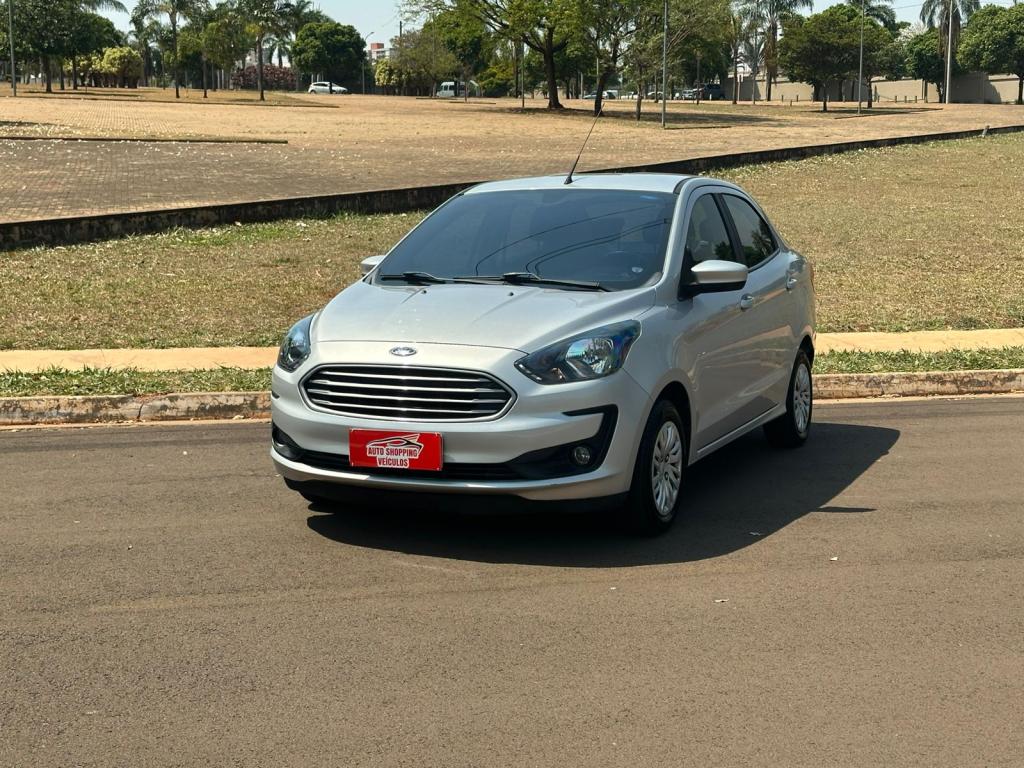 FORD Ka + Sedan - Miniatura