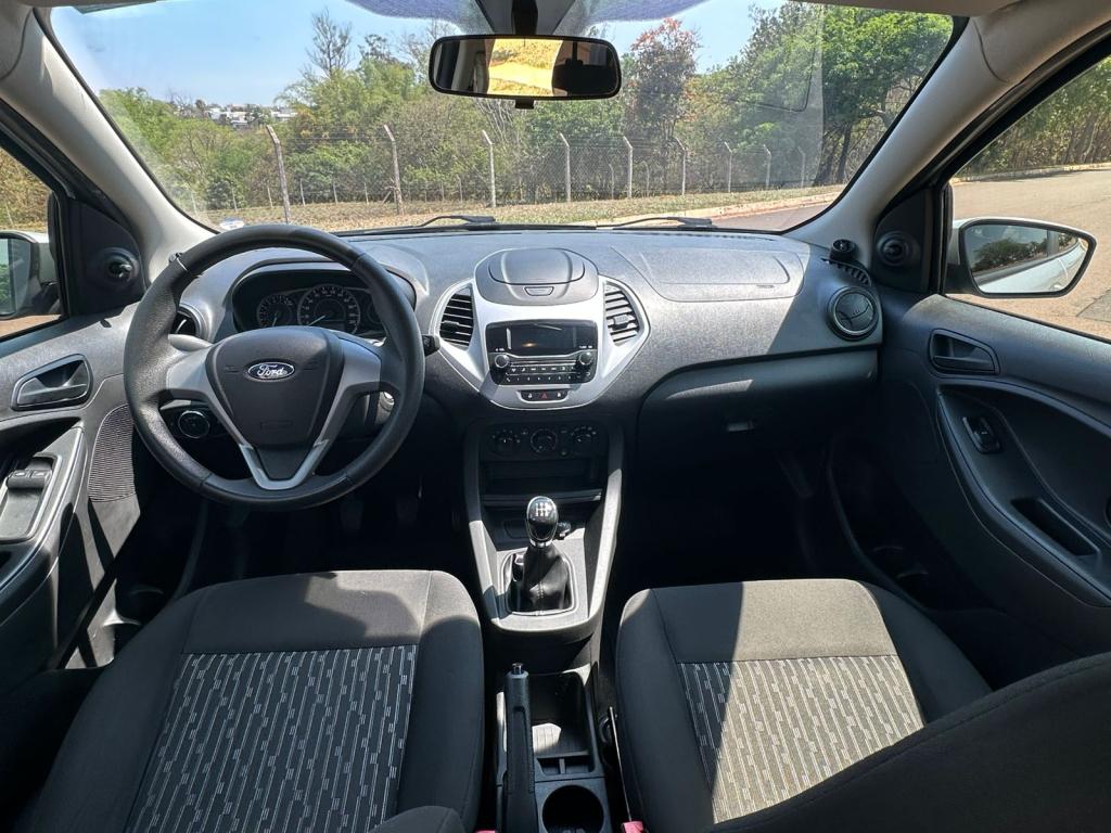 FORD Ka + Sedan - Miniatura