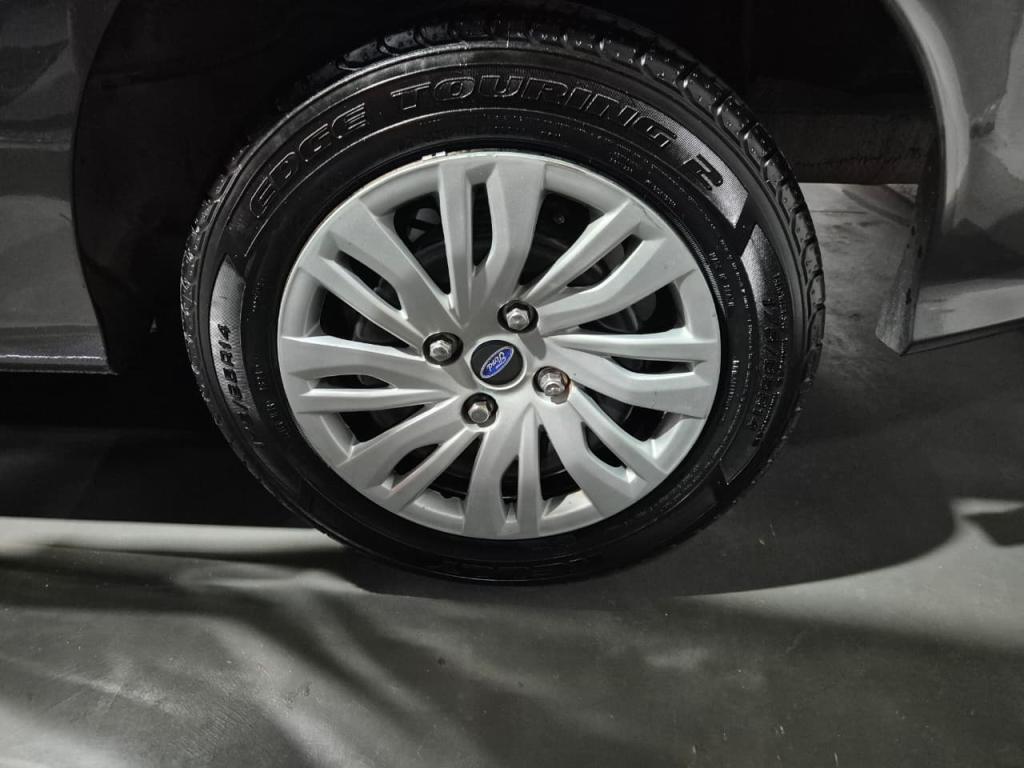 FORD Ka + Sedan - Foto