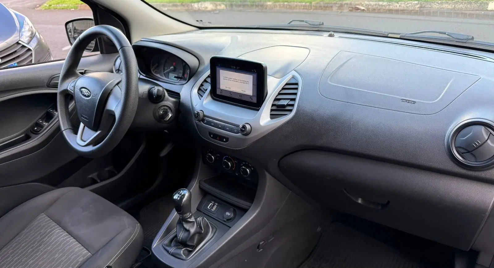 FORD Ka + Sedan - Foto