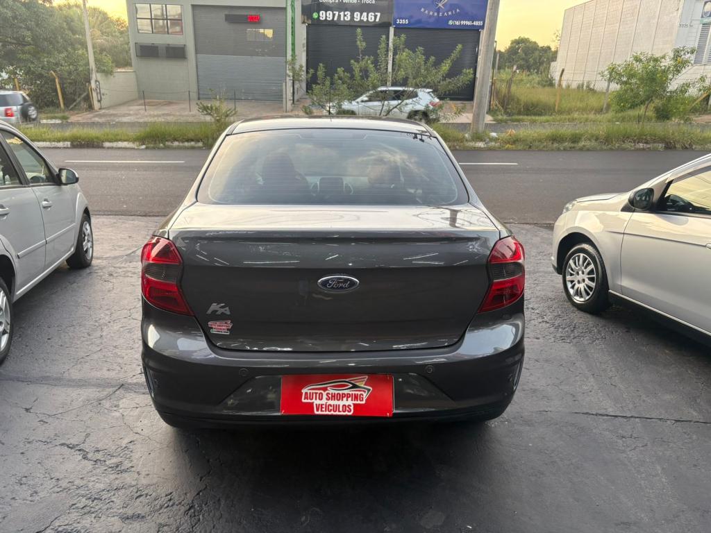 FORD Ka + Sedan - Foto