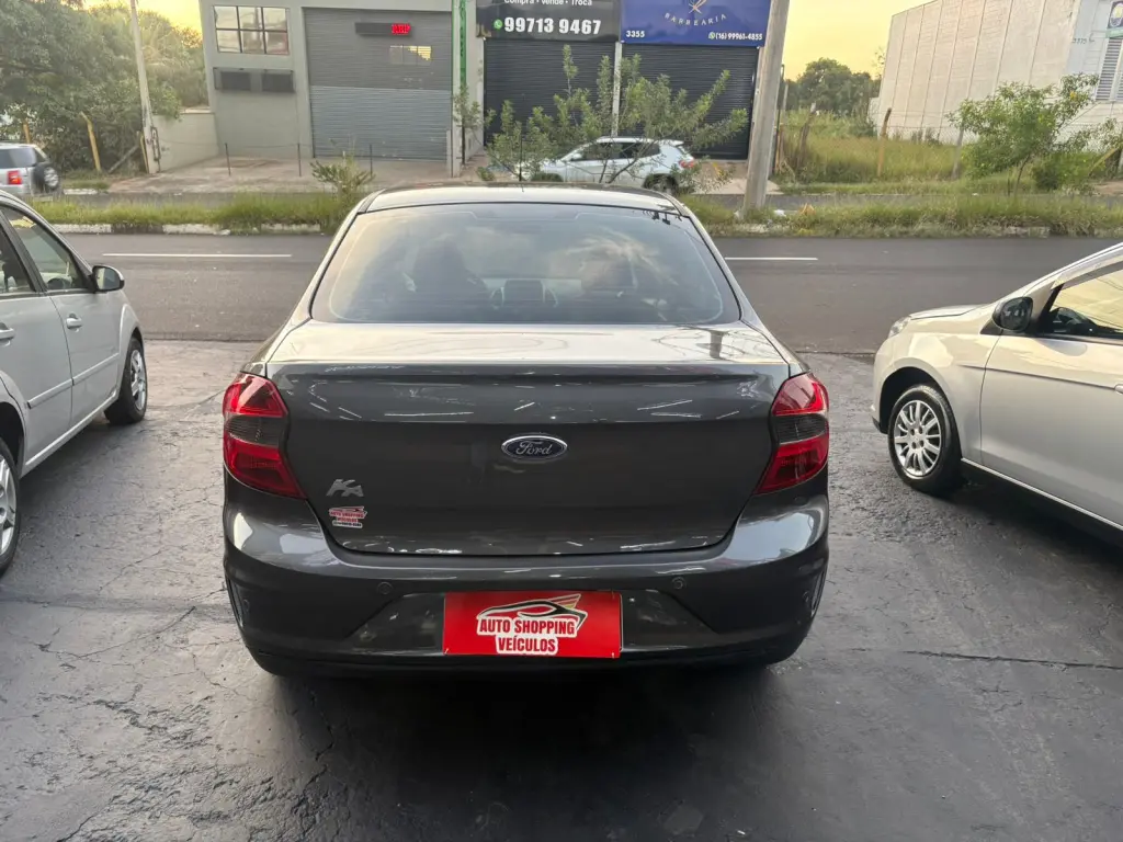 FORD Ka + Sedan - Foto