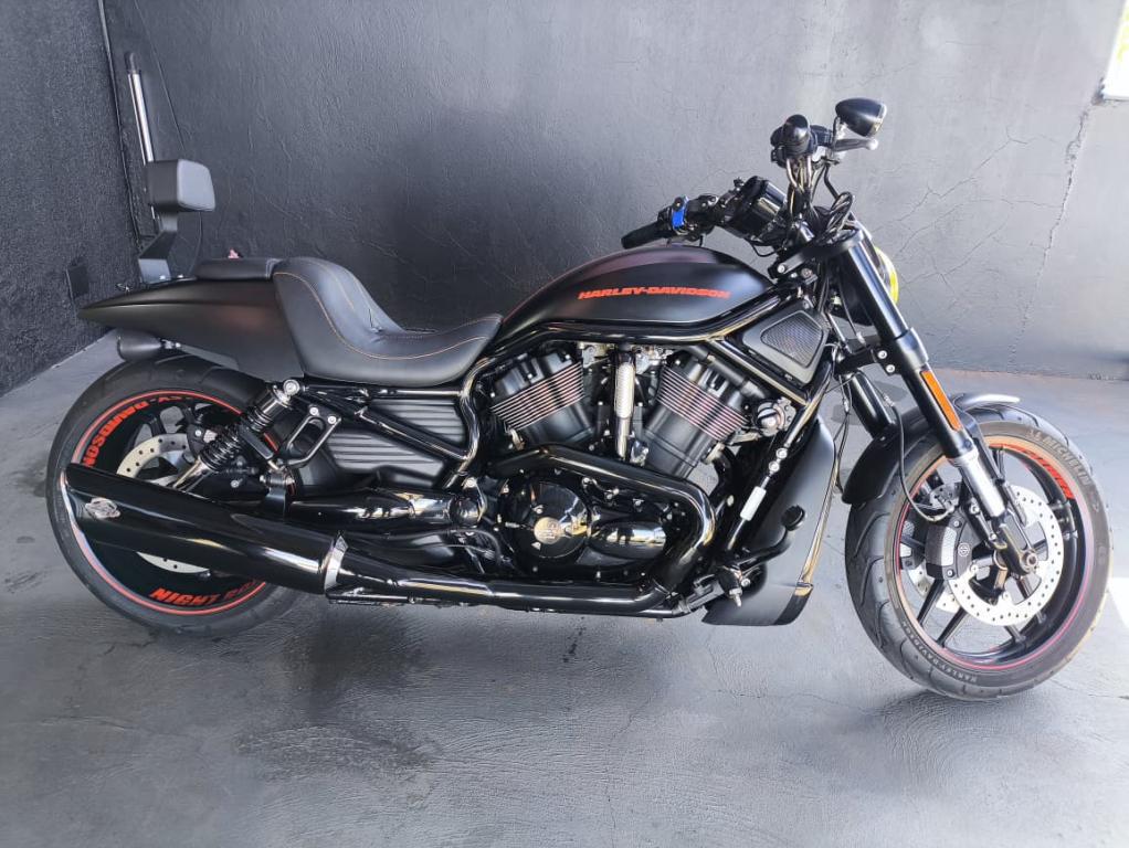 HARLEY DAVIDSON V-Rod