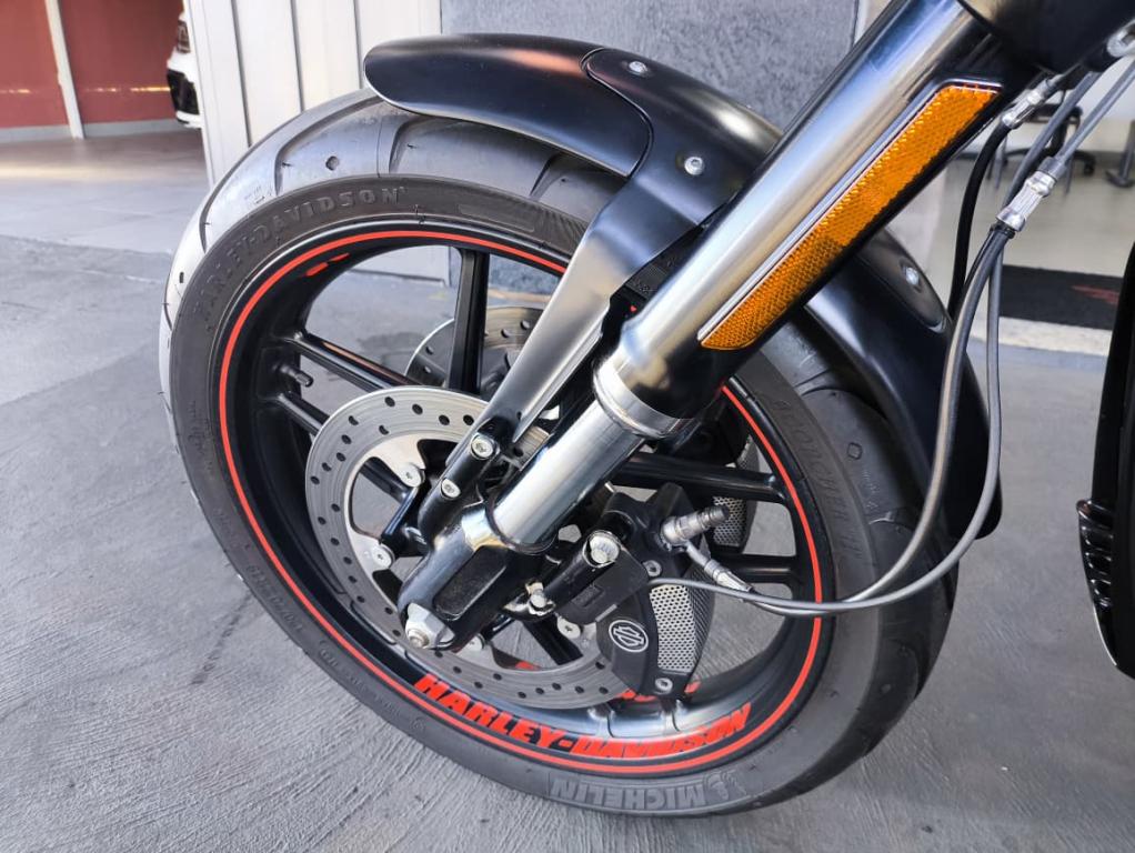 HARLEY DAVIDSON V-Rod - Foto