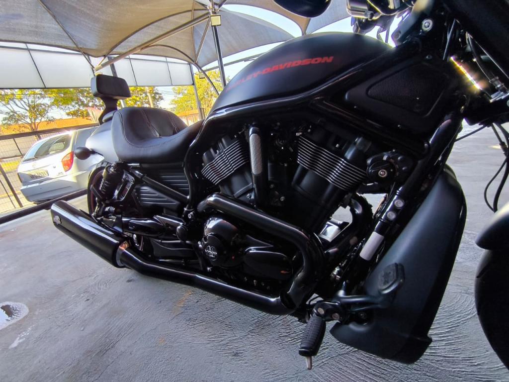 HARLEY DAVIDSON V-Rod - Foto