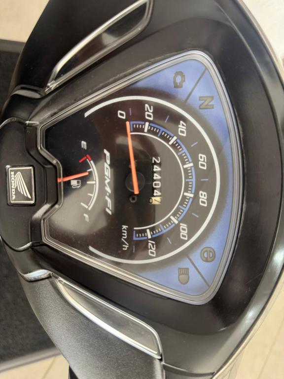 HONDA Biz 110 I - Foto