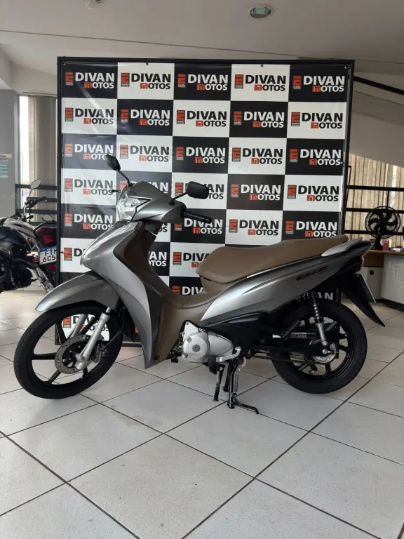 HONDA Biz 125 - Foto