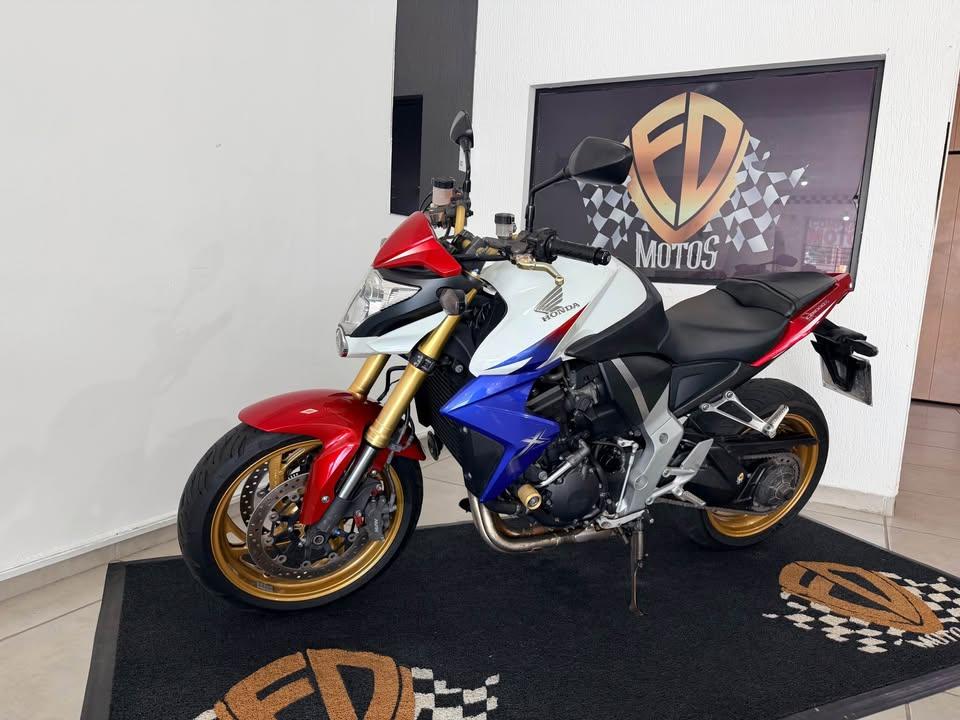 HONDA CB 1000 R - Foto