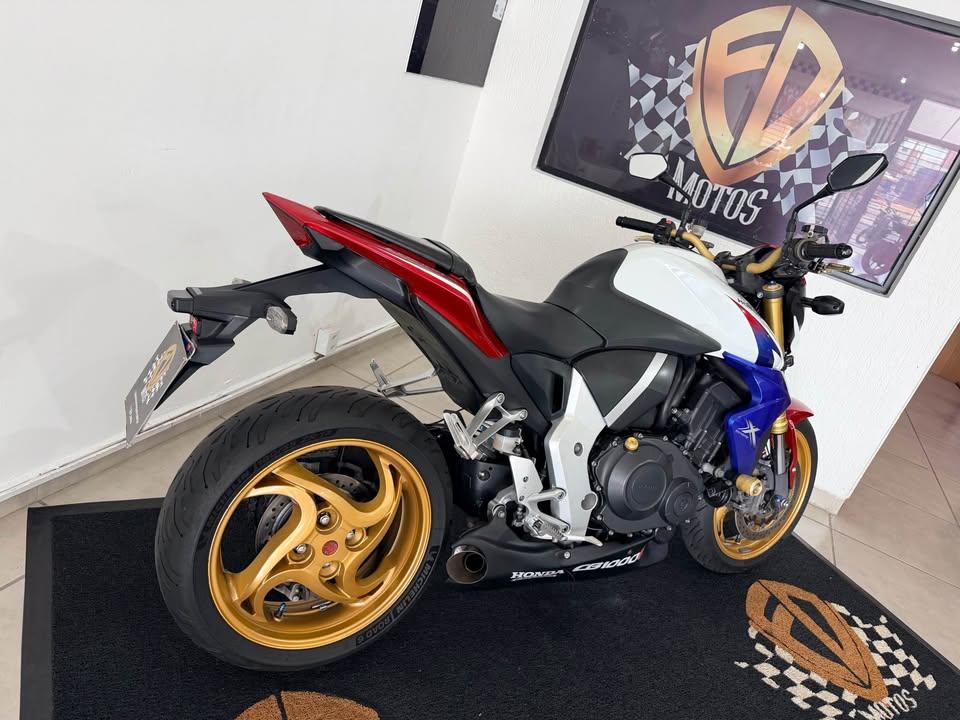 HONDA CB 1000 R - Foto