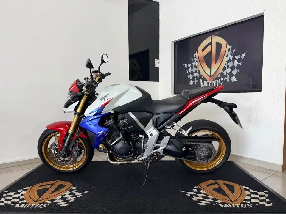 HONDA CB 1000 R - Foto