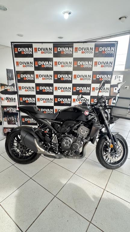HONDA CB 1000 R
