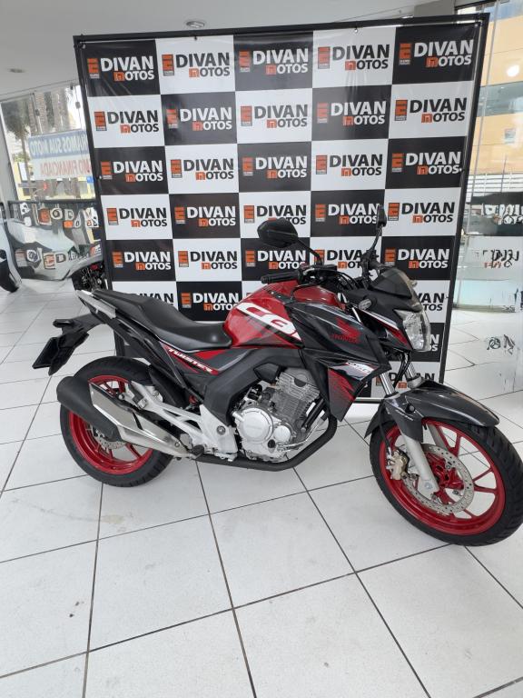 HONDA CB 250 F Twister - Foto