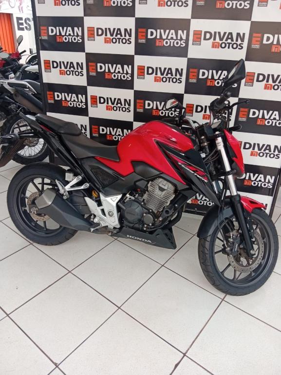 HONDA CB 300 F Twister - Foto