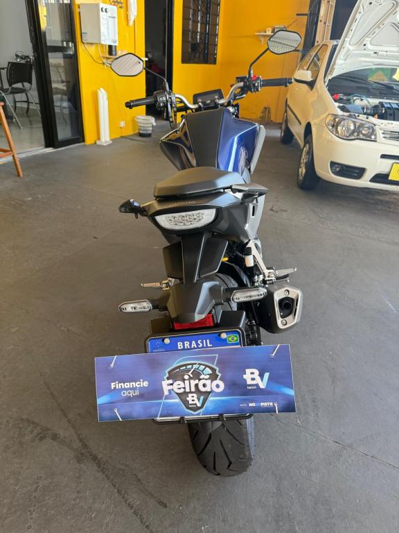 HONDA CB 300 F Twister - Foto