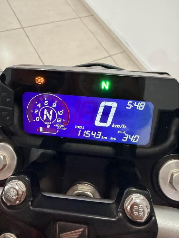 HONDA CB 300 F Twister - Foto