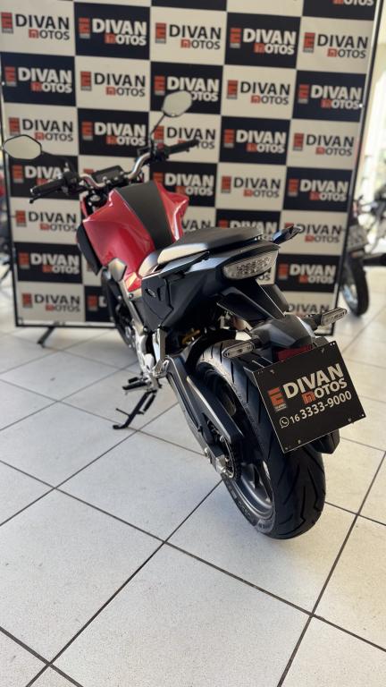 HONDA CB 300 F Twister - Foto