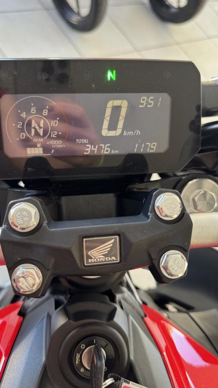 HONDA CB 300 F Twister - Foto