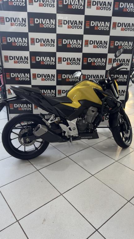HONDA CB 300 F Twister