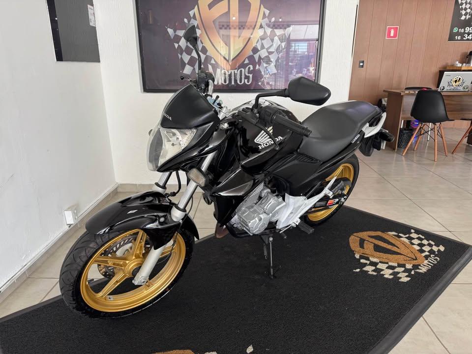HONDA CB 300 R - Foto