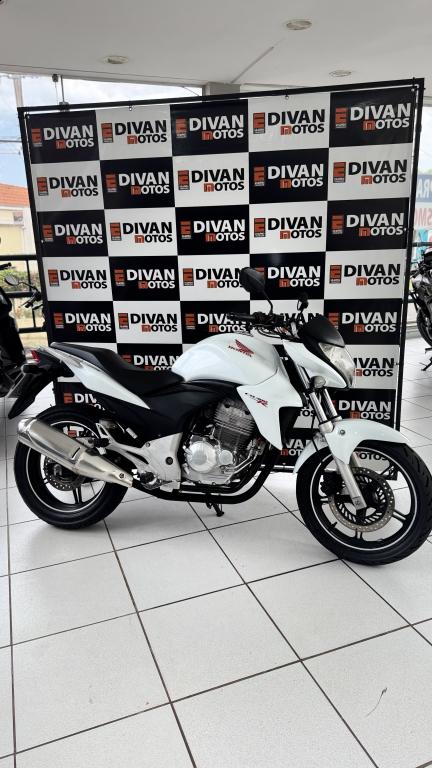 HONDA CB 300 R