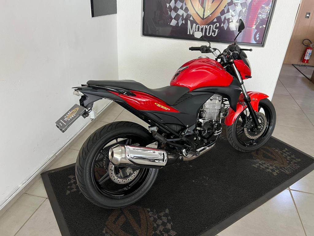 HONDA CB 300 R - Foto